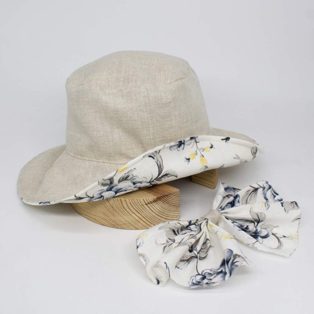 Cappello in Lino con Sottofalda e Fiocco a Fiori